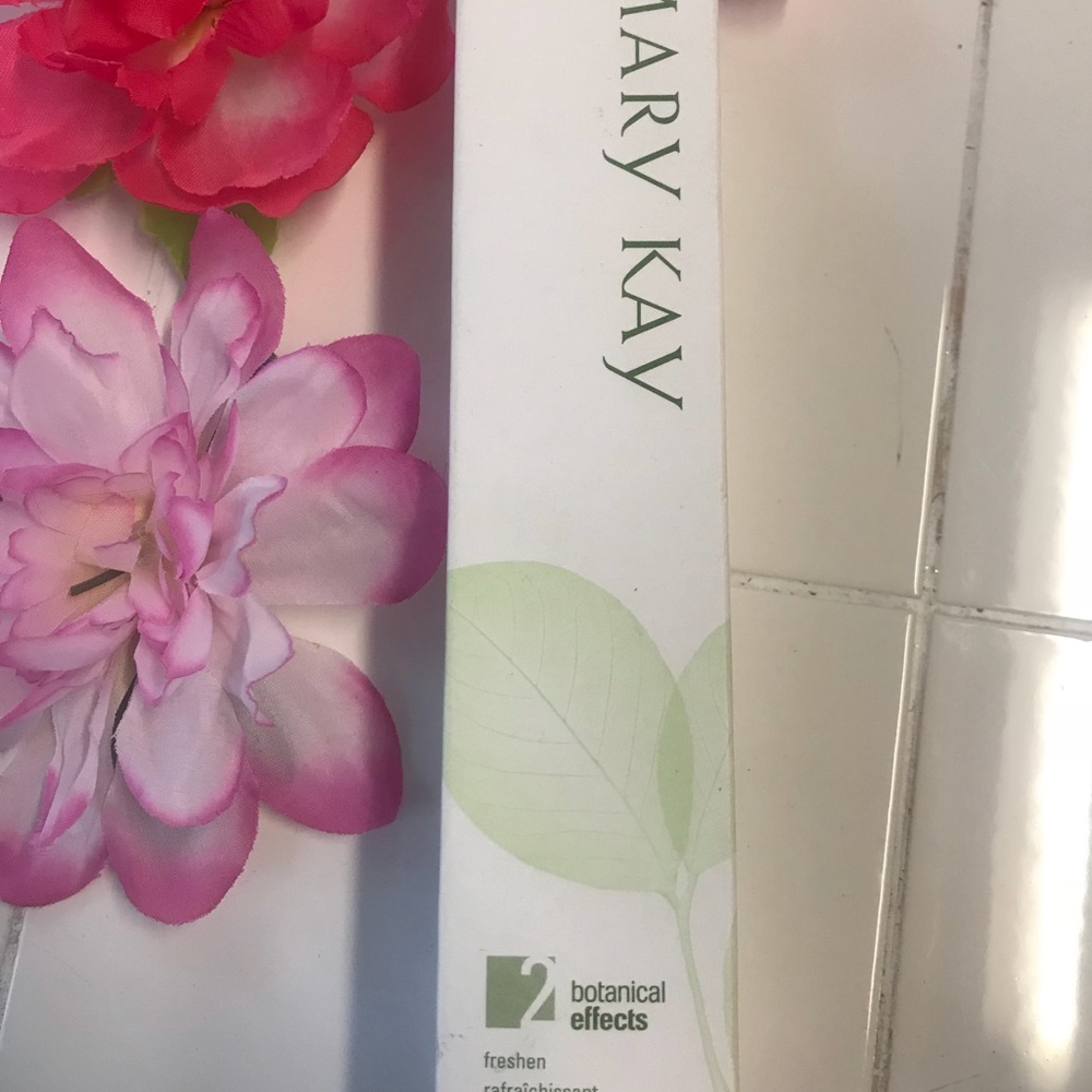 Freshen Botanical Effects Mary Kay